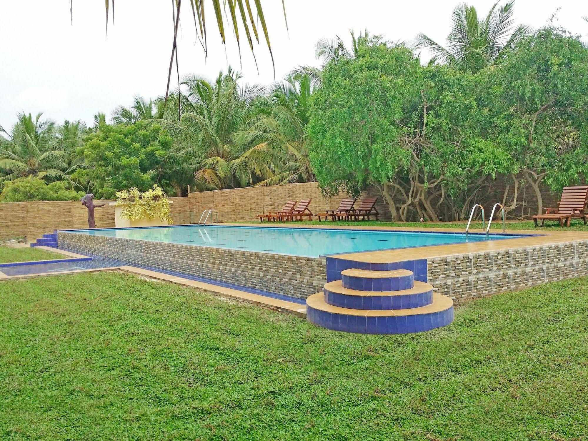 Roshanne Beach Resort Kalpitiya Dış mekan fotoğraf